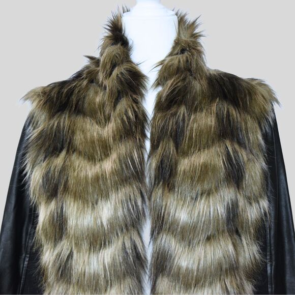 Guess Women's Faux Fur Leather Jacket With Removable Sleeves Size M - Picture 4 of 8